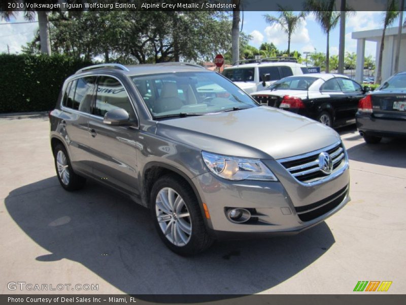 Alpine Grey Metallic / Sandstone 2010 Volkswagen Tiguan Wolfsburg Edition