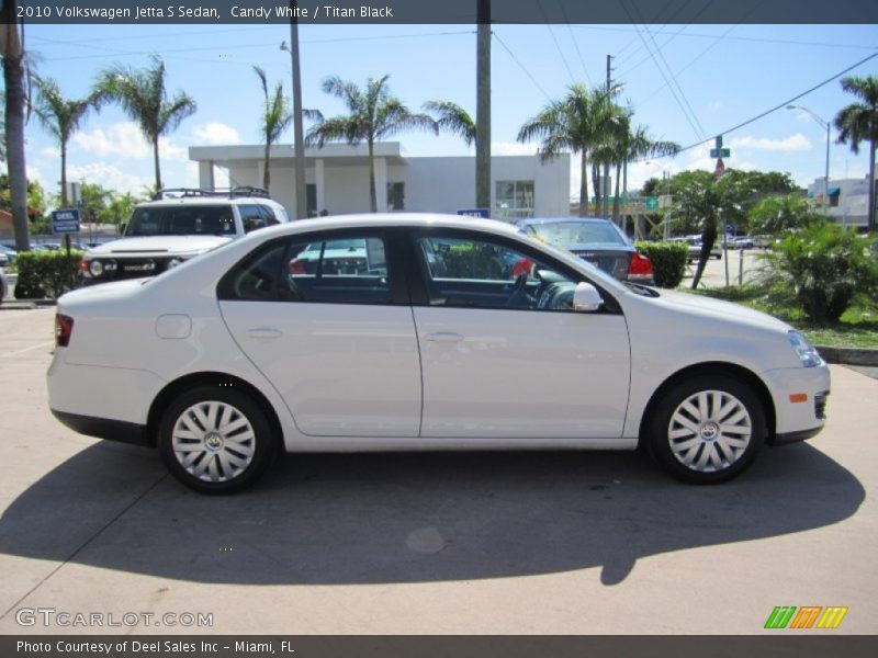 Candy White / Titan Black 2010 Volkswagen Jetta S Sedan