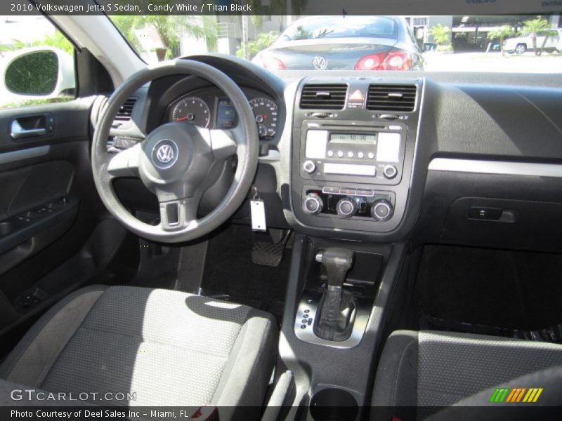 Candy White / Titan Black 2010 Volkswagen Jetta S Sedan