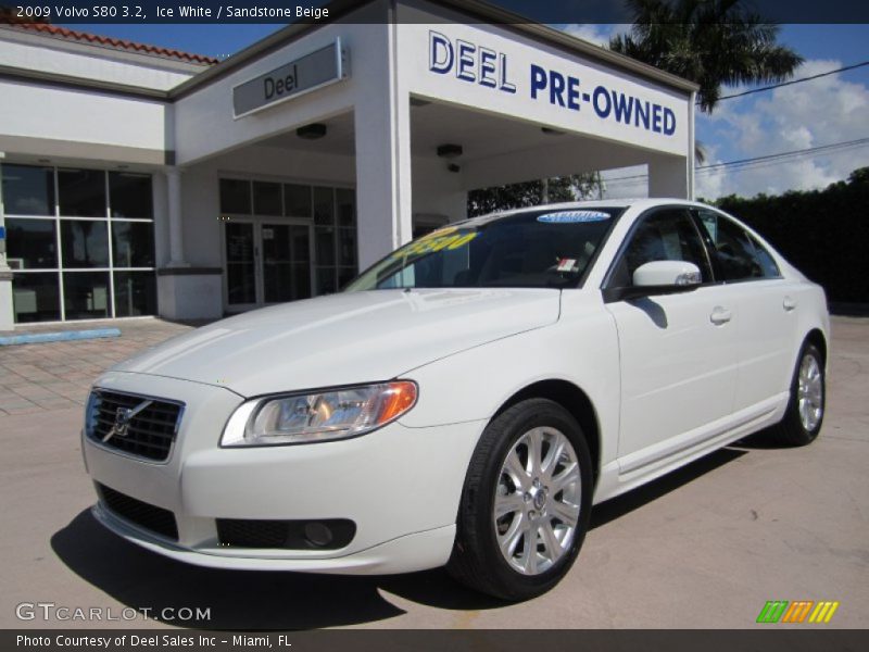 Ice White / Sandstone Beige 2009 Volvo S80 3.2