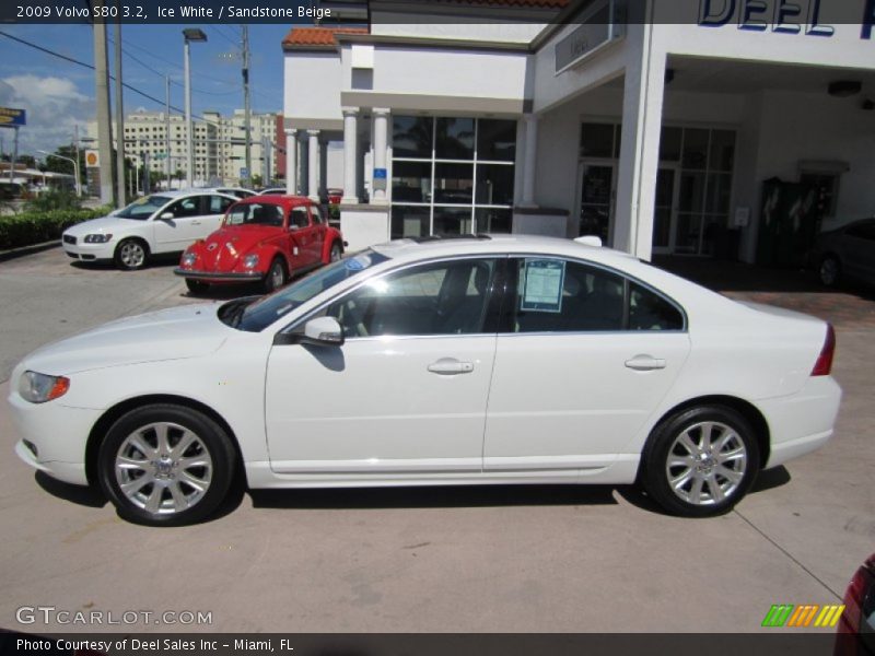 Ice White / Sandstone Beige 2009 Volvo S80 3.2