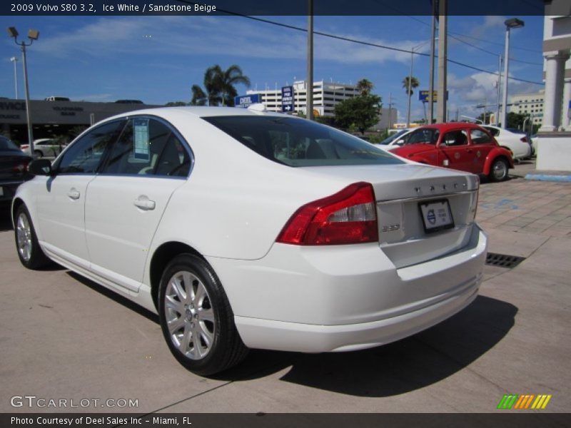 Ice White / Sandstone Beige 2009 Volvo S80 3.2