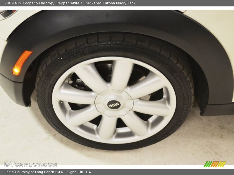 Pepper White / Checkered Carbon Black/Black 2009 Mini Cooper S Hardtop