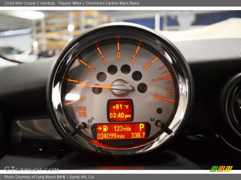 Pepper White / Checkered Carbon Black/Black 2009 Mini Cooper S Hardtop