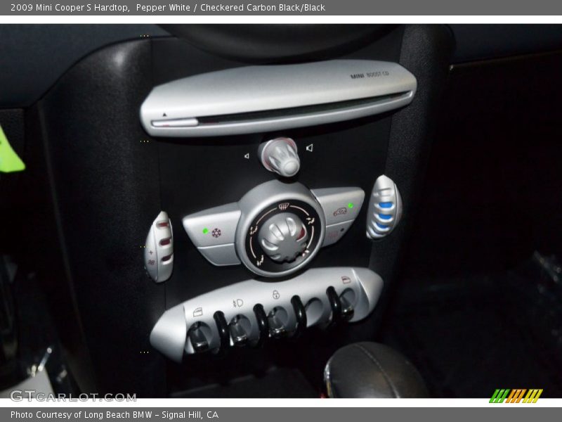 Pepper White / Checkered Carbon Black/Black 2009 Mini Cooper S Hardtop