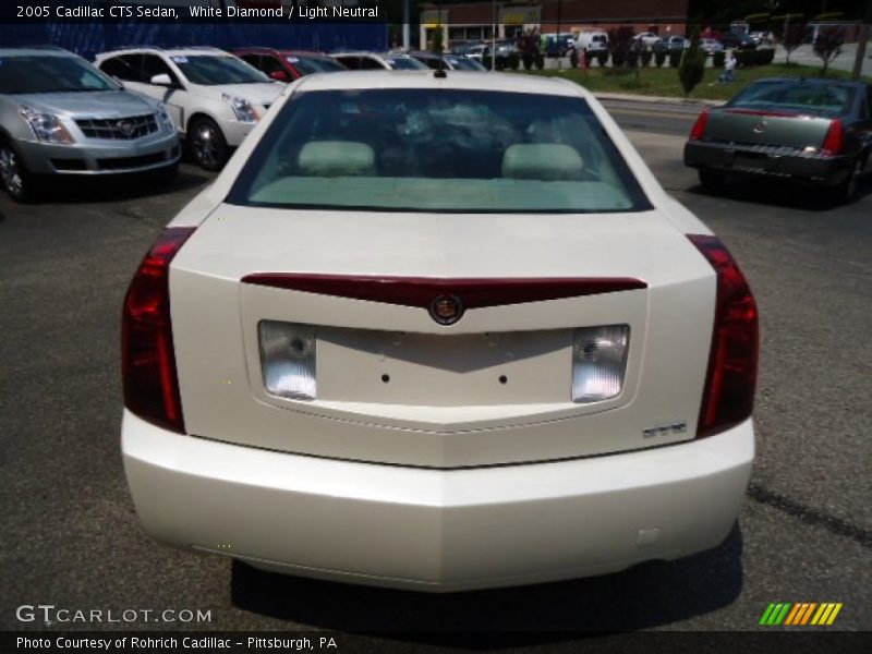 White Diamond / Light Neutral 2005 Cadillac CTS Sedan