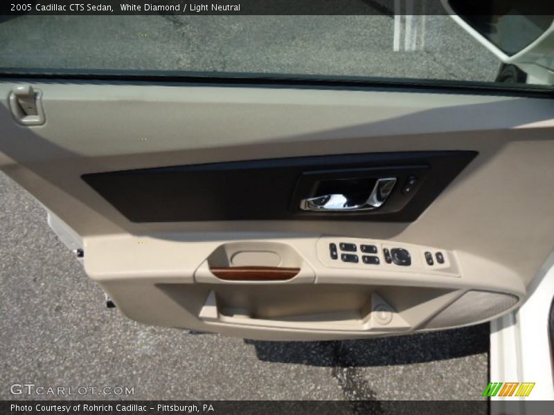 White Diamond / Light Neutral 2005 Cadillac CTS Sedan