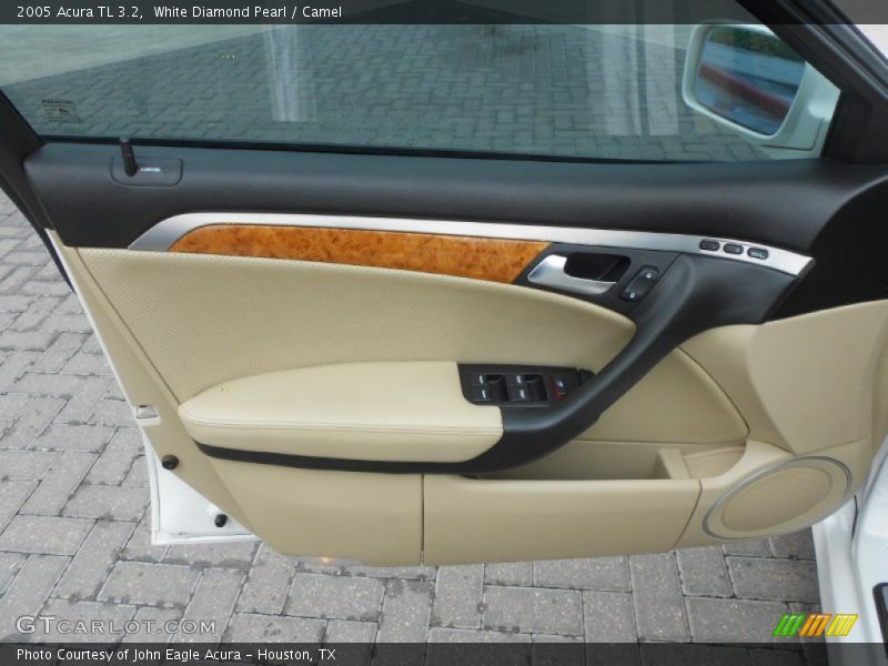 White Diamond Pearl / Camel 2005 Acura TL 3.2