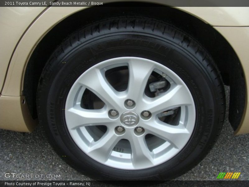 Sandy Beach Metallic / Bisque 2011 Toyota Camry LE