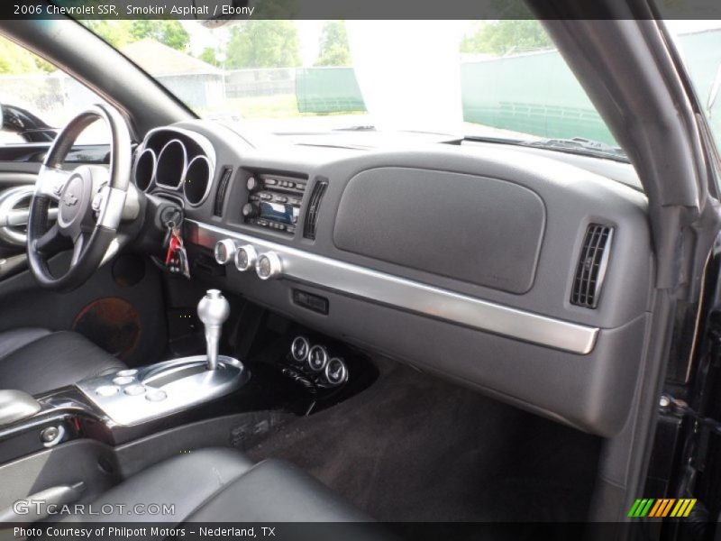 Dashboard of 2006 SSR 