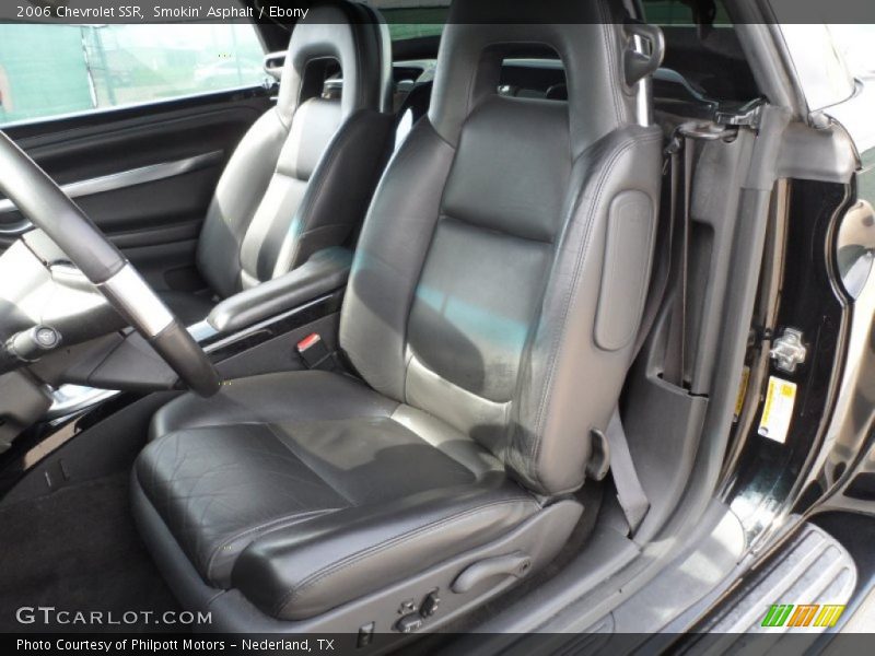 Front Seat of 2006 SSR 