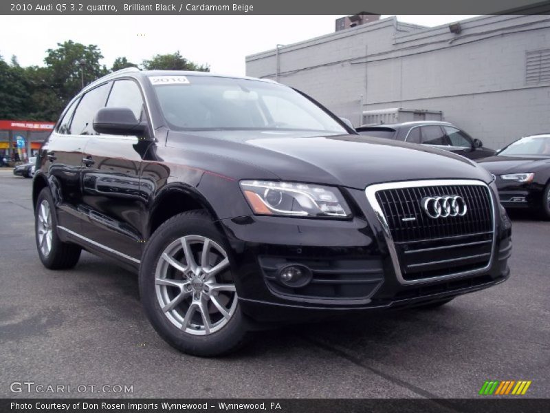 Brilliant Black / Cardamom Beige 2010 Audi Q5 3.2 quattro