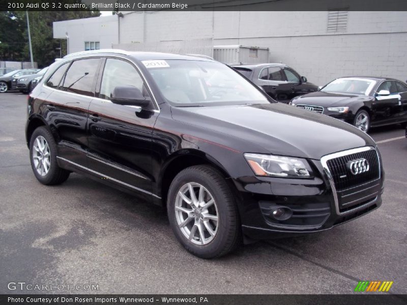 Brilliant Black / Cardamom Beige 2010 Audi Q5 3.2 quattro