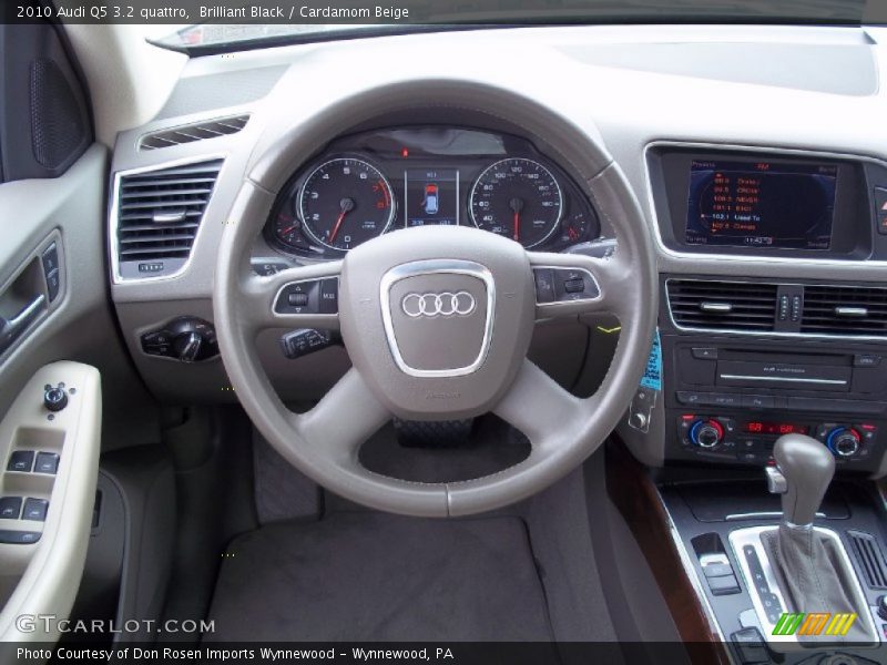 Brilliant Black / Cardamom Beige 2010 Audi Q5 3.2 quattro