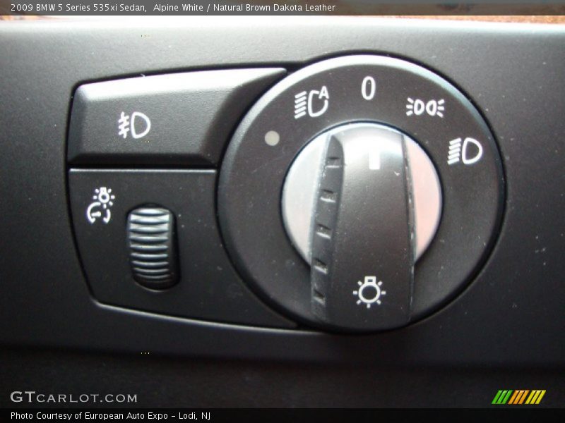 Alpine White / Natural Brown Dakota Leather 2009 BMW 5 Series 535xi Sedan