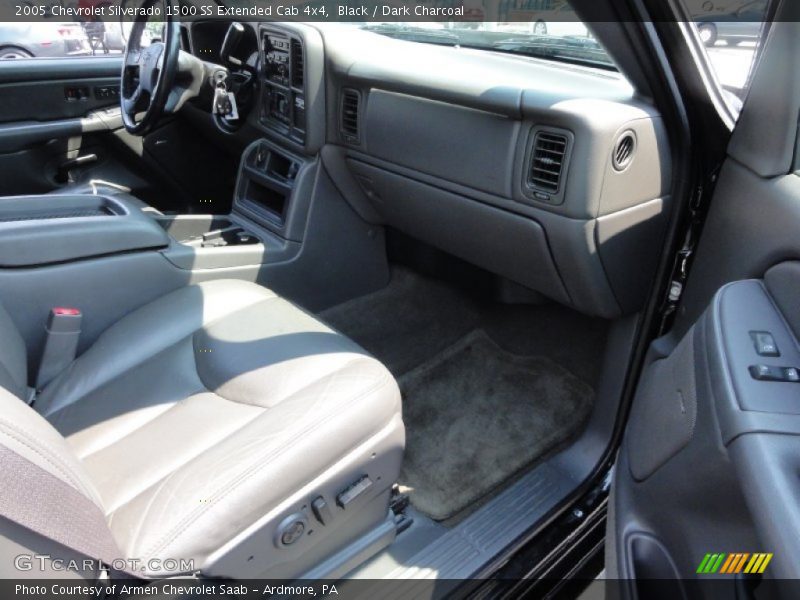  2005 Silverado 1500 SS Extended Cab 4x4 Dark Charcoal Interior