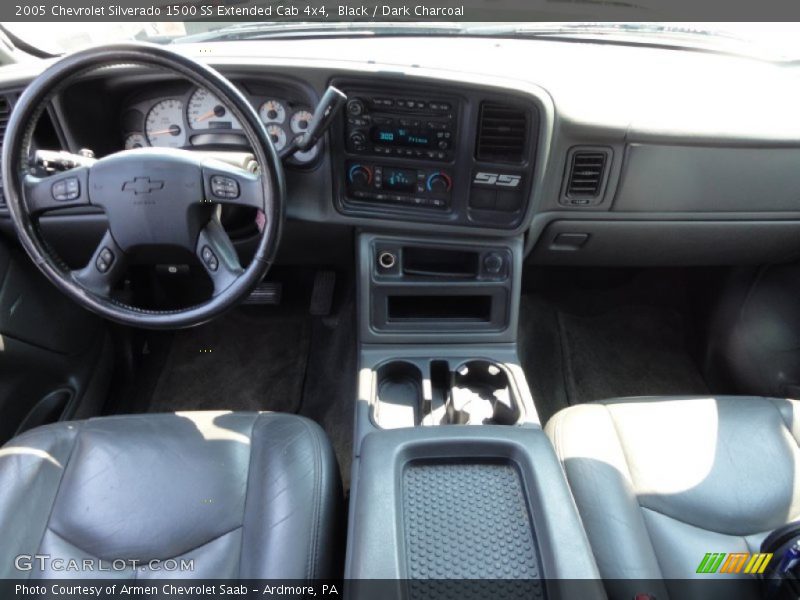 Dashboard of 2005 Silverado 1500 SS Extended Cab 4x4