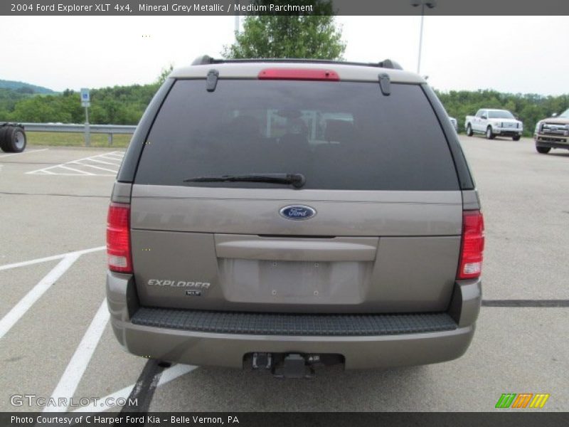 Mineral Grey Metallic / Medium Parchment 2004 Ford Explorer XLT 4x4
