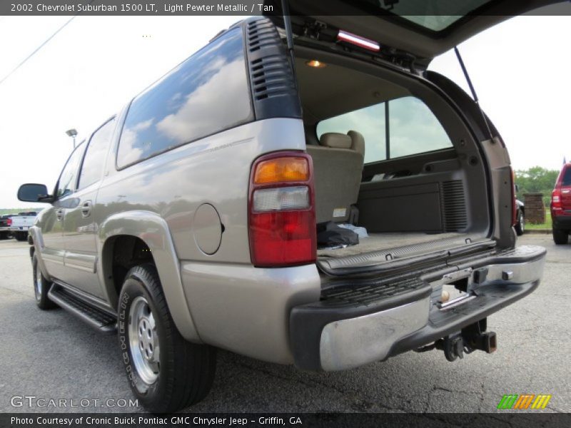 Light Pewter Metallic / Tan 2002 Chevrolet Suburban 1500 LT