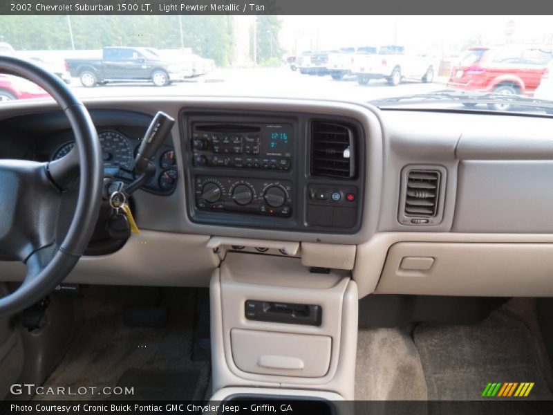 Light Pewter Metallic / Tan 2002 Chevrolet Suburban 1500 LT