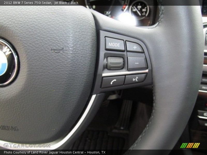 Controls of 2012 7 Series 750i Sedan
