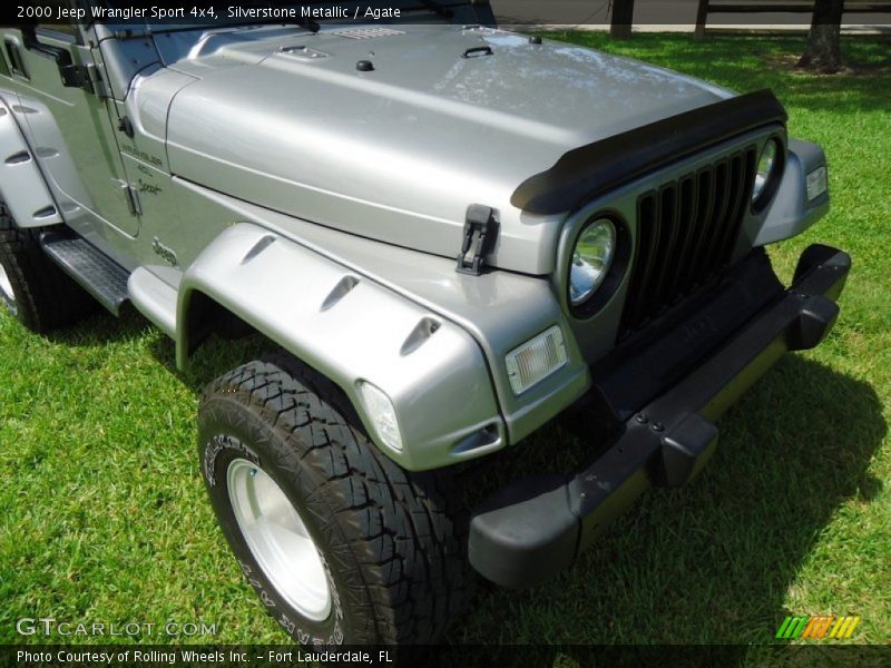 Silverstone Metallic / Agate 2000 Jeep Wrangler Sport 4x4