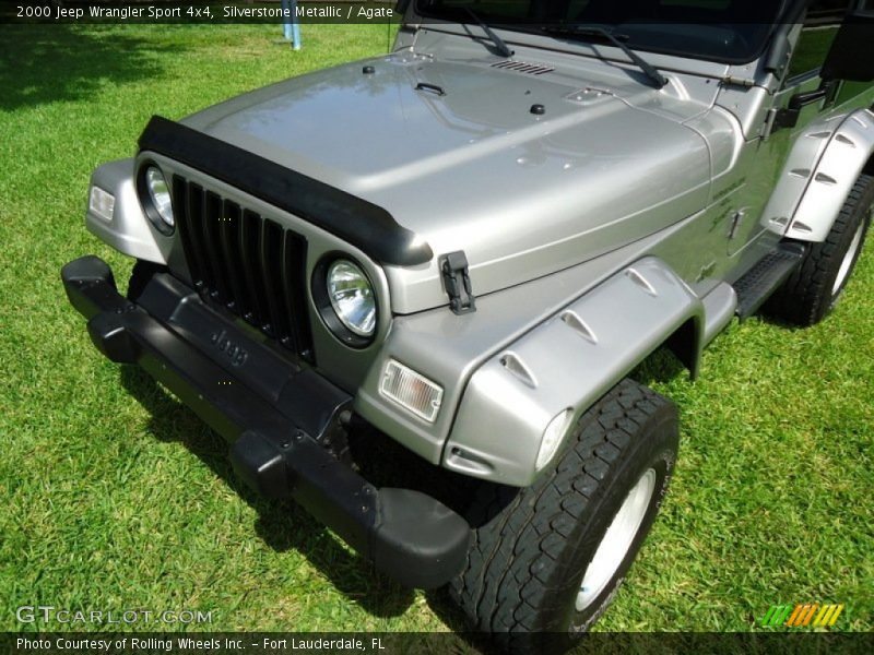 Silverstone Metallic / Agate 2000 Jeep Wrangler Sport 4x4