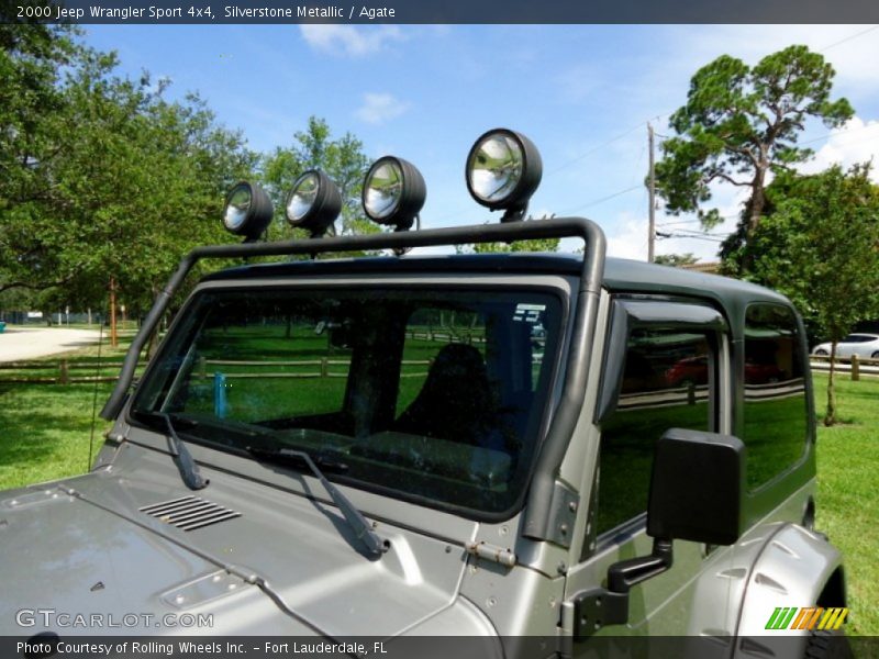 Silverstone Metallic / Agate 2000 Jeep Wrangler Sport 4x4