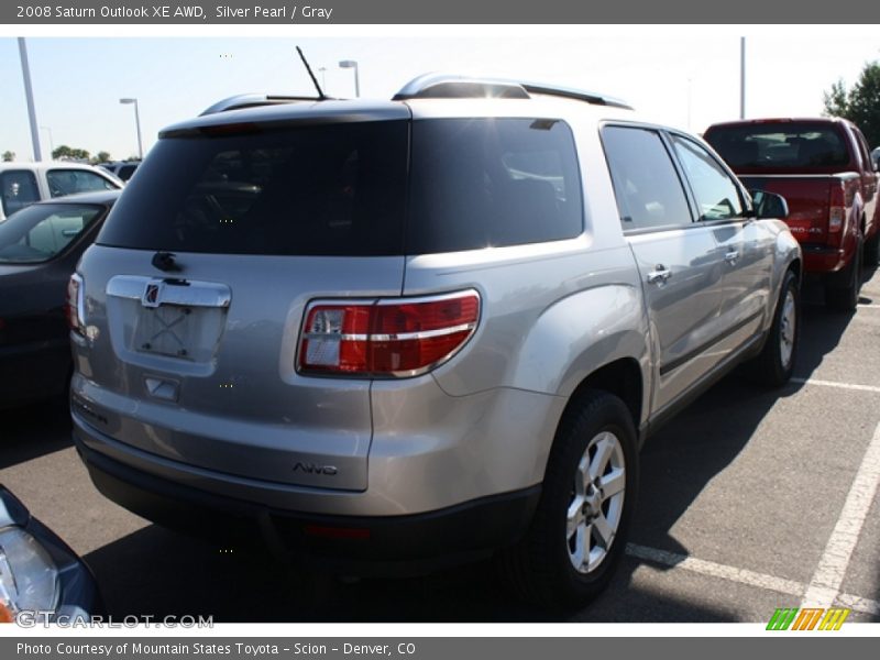 Silver Pearl / Gray 2008 Saturn Outlook XE AWD