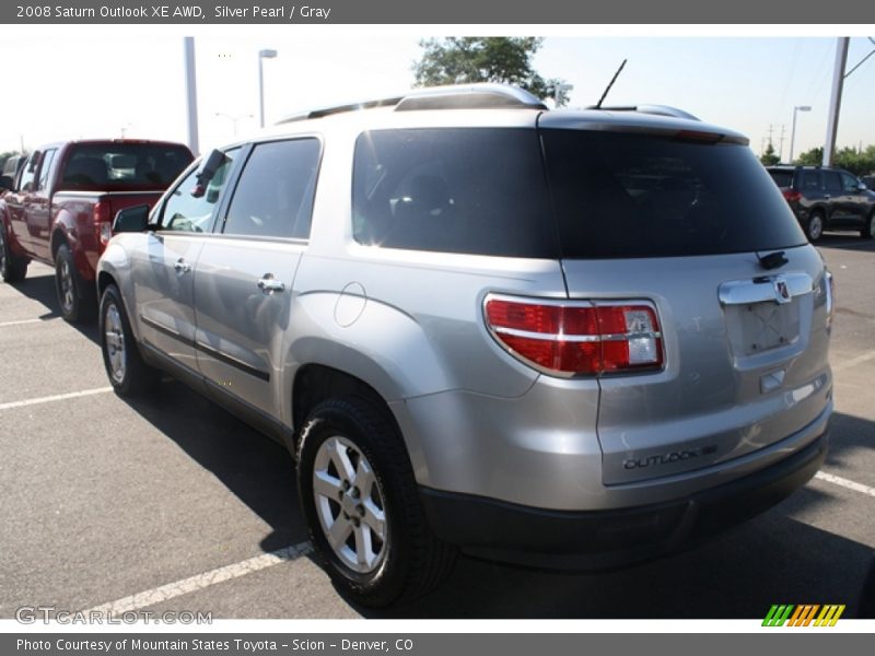 Silver Pearl / Gray 2008 Saturn Outlook XE AWD