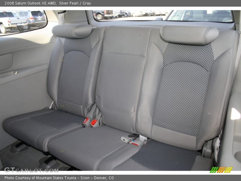 Silver Pearl / Gray 2008 Saturn Outlook XE AWD