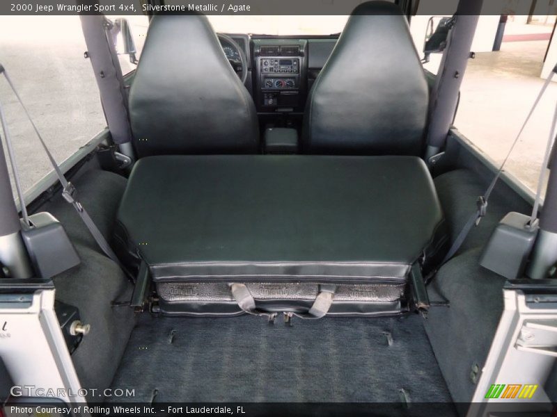  2000 Wrangler Sport 4x4 Trunk