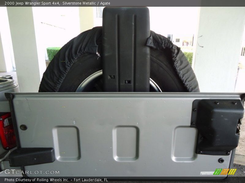 Silverstone Metallic / Agate 2000 Jeep Wrangler Sport 4x4