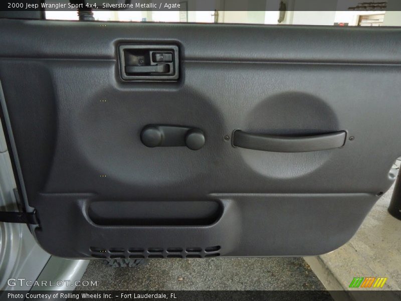 Silverstone Metallic / Agate 2000 Jeep Wrangler Sport 4x4