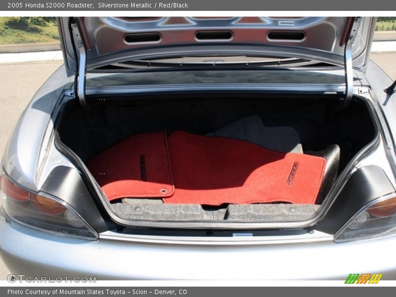 Silverstone Metallic / Red/Black 2005 Honda S2000 Roadster