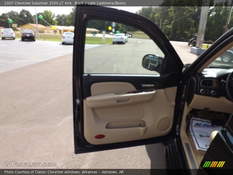 Black / Light Cashmere/Ebony 2007 Chevrolet Suburban 1500 LT 4x4