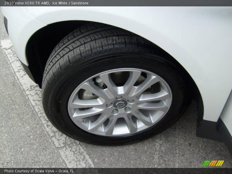 Ice White / Sandstone 2010 Volvo XC60 T6 AWD