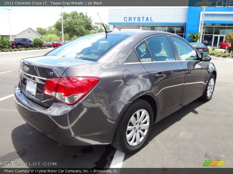 Taupe Gray Metallic / Jet Black 2011 Chevrolet Cruze LT
