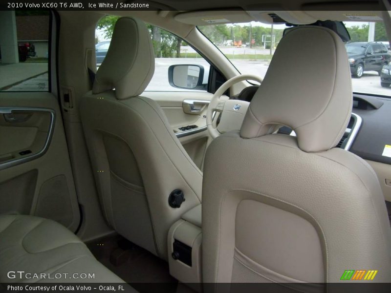 Ice White / Sandstone 2010 Volvo XC60 T6 AWD