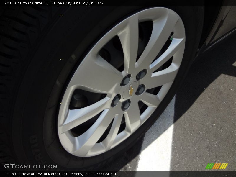 Taupe Gray Metallic / Jet Black 2011 Chevrolet Cruze LT