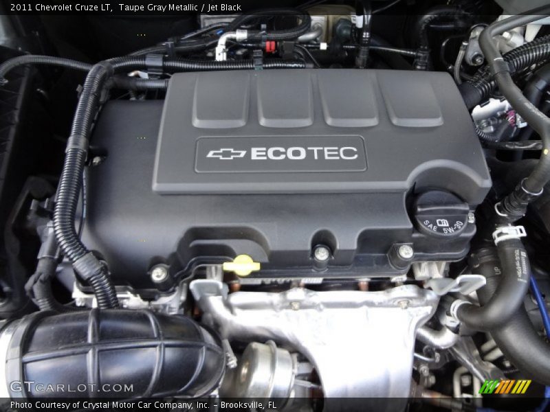 Taupe Gray Metallic / Jet Black 2011 Chevrolet Cruze LT