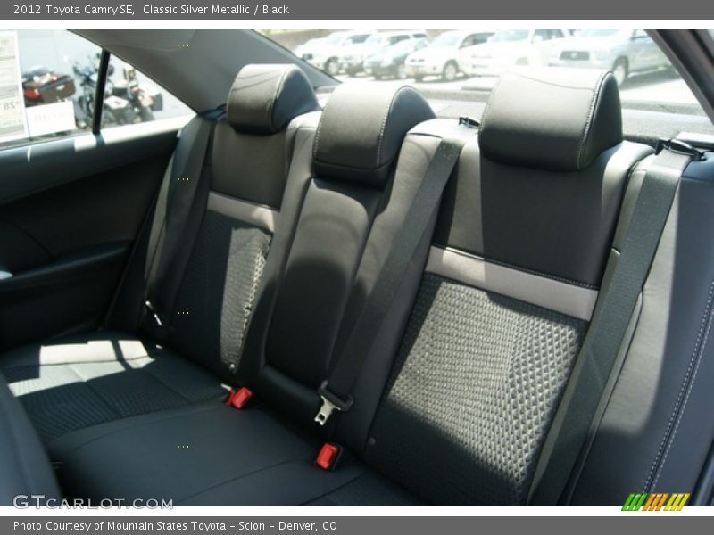 Classic Silver Metallic / Black 2012 Toyota Camry SE