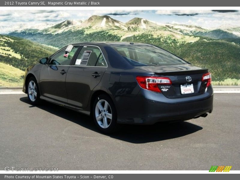 Magnetic Gray Metallic / Black 2012 Toyota Camry SE