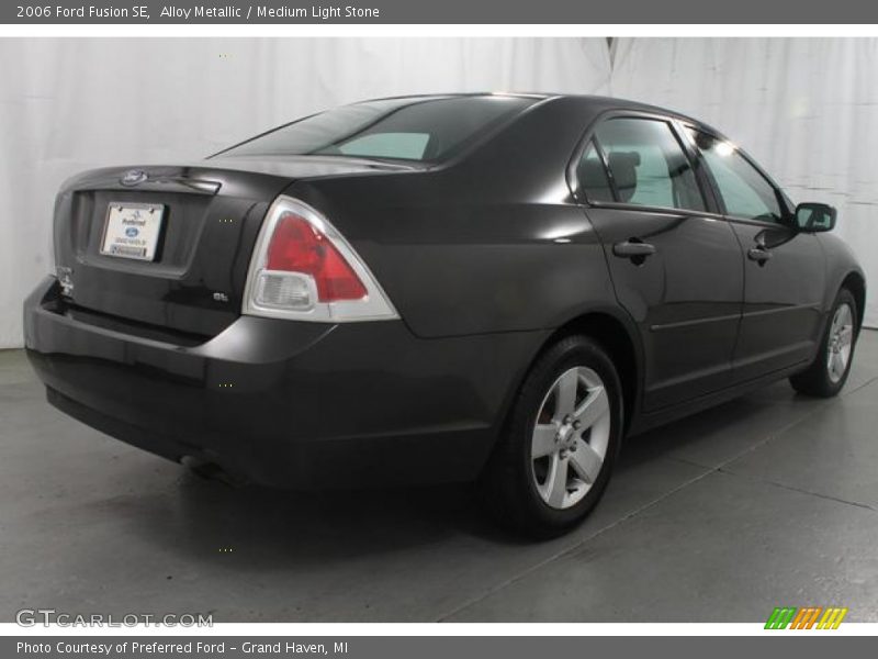 Alloy Metallic / Medium Light Stone 2006 Ford Fusion SE