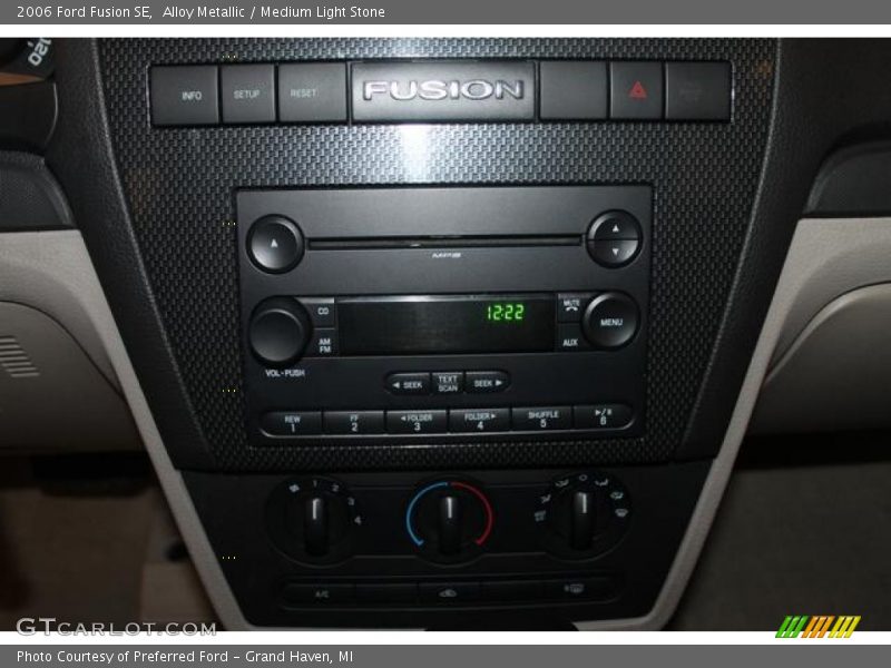 Alloy Metallic / Medium Light Stone 2006 Ford Fusion SE