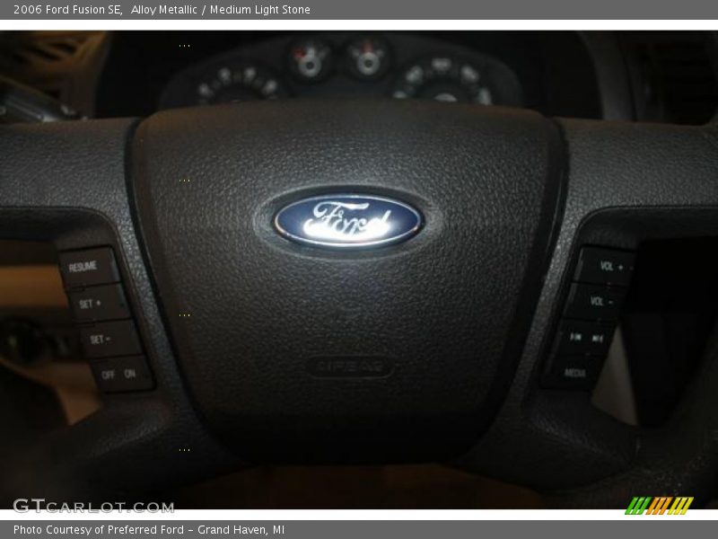 Alloy Metallic / Medium Light Stone 2006 Ford Fusion SE
