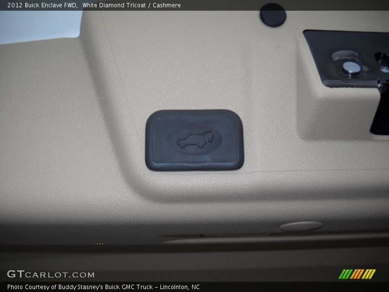 White Diamond Tricoat / Cashmere 2012 Buick Enclave FWD