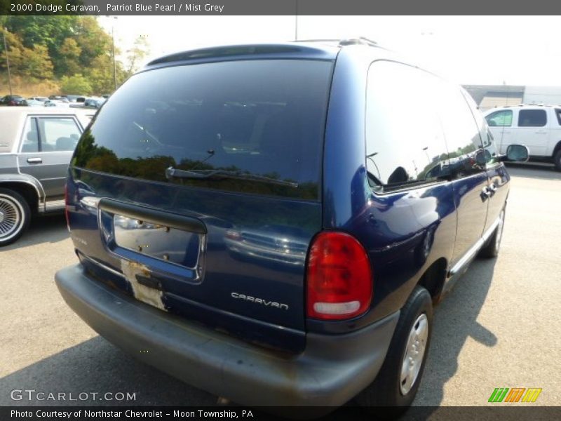 Patriot Blue Pearl / Mist Grey 2000 Dodge Caravan