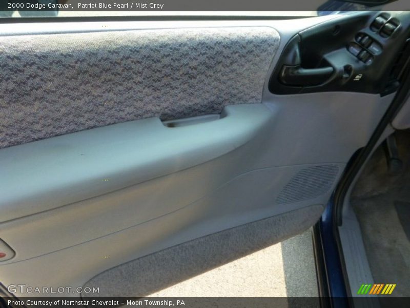 Patriot Blue Pearl / Mist Grey 2000 Dodge Caravan