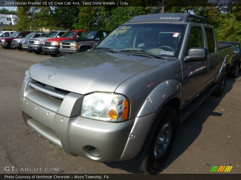 Sand Dune Metallic / Gray 2004 Nissan Frontier XE V6 Crew Cab 4x4